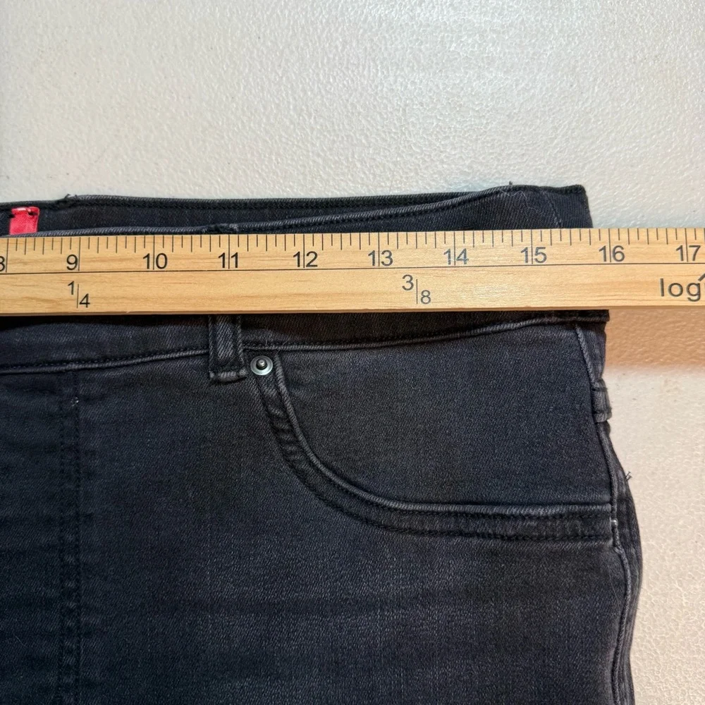 SPANX pull-on shaping black jeans size LARGE stretch denim tummy control